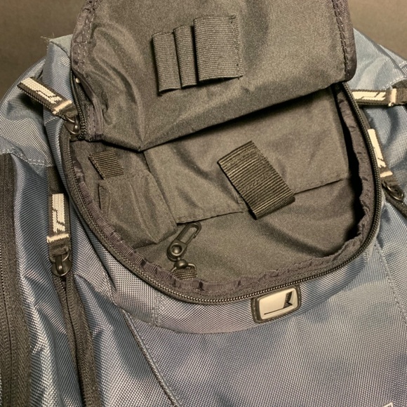 Targus Laptop Backpack-Like New - Picture 11 of 12